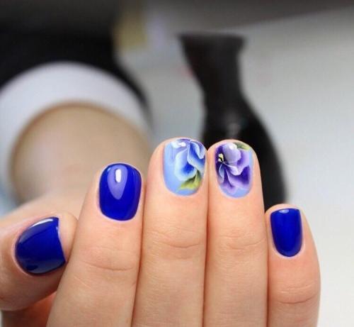 Ногти с иероглифами. Что это такое