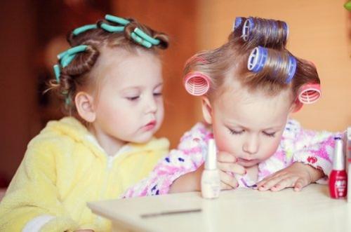 Со скольки лет делают гель-лак. Во сколько лет можно наращивать ногти и делать шеллак 07 Со скольки лет делают гель-лак. Во сколько лет можно наращивать ногти и делать шеллак 07