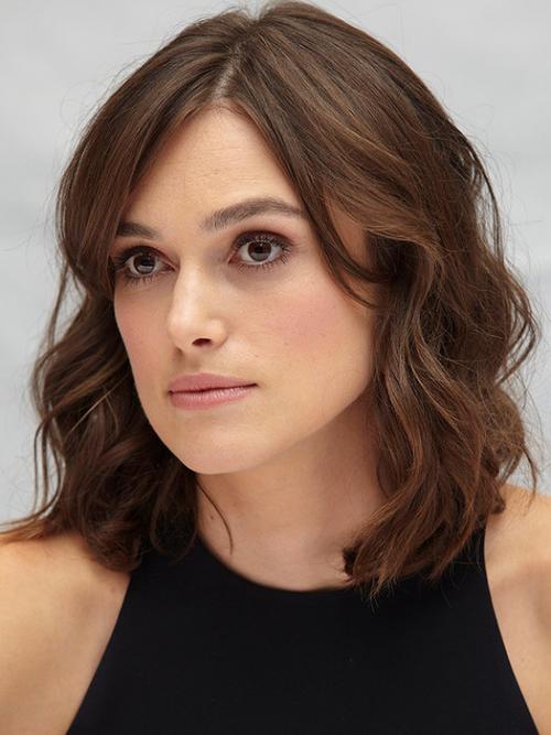 Стильные стрижки для вьющихся волос средней длины 02 Стильные стрижки для вьющихся волос средней длины 02