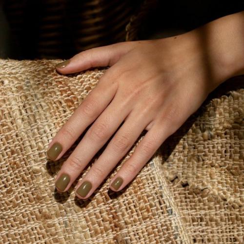 Как выбрать цвет лака для простых рисунков на ногтях. Как выбрать цвет лака для однотонного покрытия?