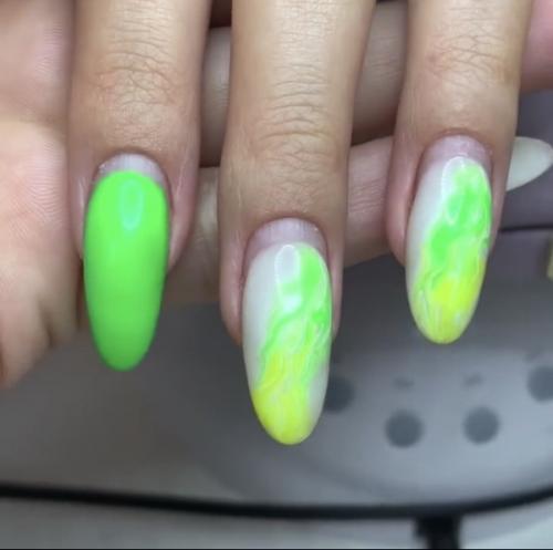 Как стереть обычный лак с гель-лака. 9 способов —, как снять старый гель-лак не выходя из дома