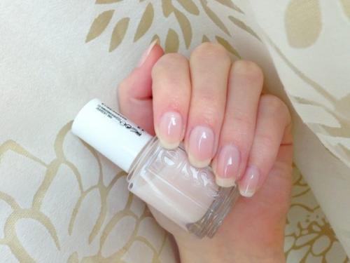 Можно ли гель-лак покрывать прозрачным лаком. Прозрачный лак для ногтей