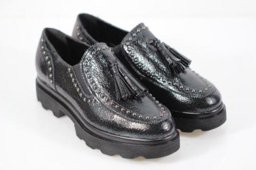 Лоферы женские 2021. Красивые модели женских лоферов и с чем носить такую обувь в 2021 году