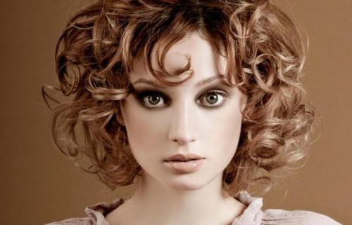 Как сделать волнистые волосы на каре. Какие виды локонов предпочтительнее 02