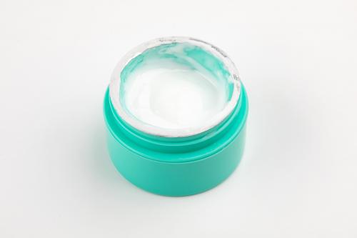 Сколько должны держаться нарощенные ногти акригелем. Акригель —, что это такое и как с ним работать?