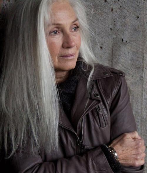 Стрижки для женщин 60 лет не требующие укладки. Омолаживающие стрижки для женщин 60 +