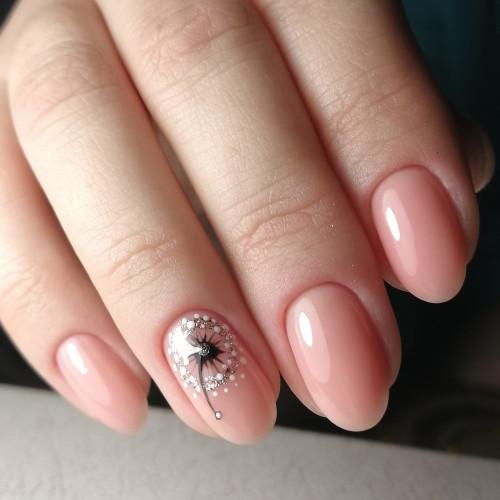 Идеи маникюра без рисунка. Маникюр в нежных нюдовых оттенках