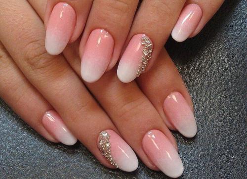 Какие советы можно дать людям, которые хотят сделать маникюр на овальные ногти в домашних условиях. Техника выполнения