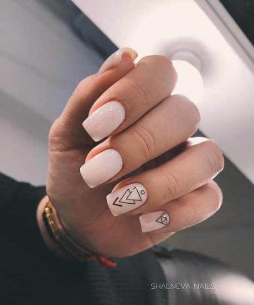 Черно бежевый маникюр миндаль. Маникюр бежевый с черным: 105 фото с самым красивым дизайном