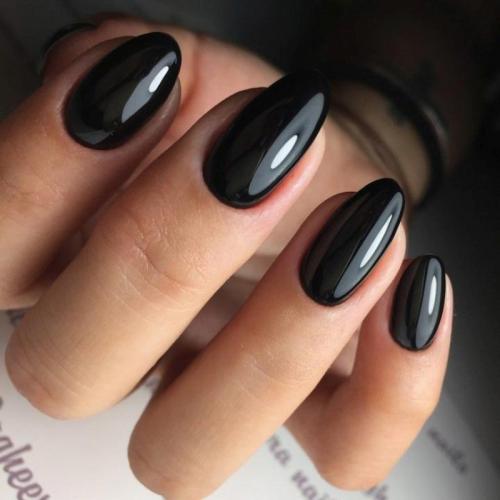 Красный маникюр на Новый год 2022. Выбираем палитру