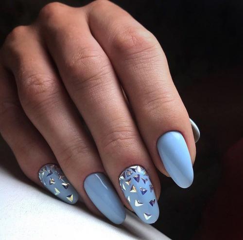 Голубой маникюр с блестками. Идеи голубого маникюра с блестками