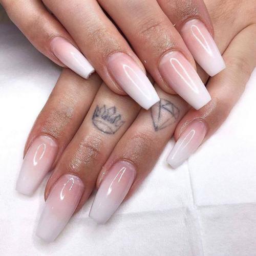 Можно ли делать маникюр в небесных оттенках на ногтях с акрилом. Акриловый маникюр: фото оригинальных идей, как красками сделать необычный дизайн и укрепить ногти акрилом, 125 вариантов