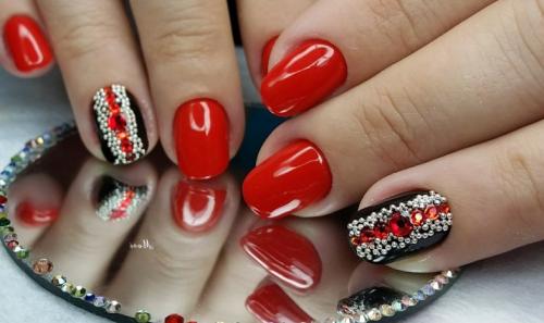 Маникюр красный с черным на короткие ногти. Фото черно-красного маникюра на коротких и длинных ногтях: красивый и модный дизайн