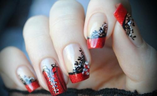 Маникюр красный с черным на короткие ногти. Фото черно-красного маникюра на коротких и длинных ногтях: красивый и модный дизайн