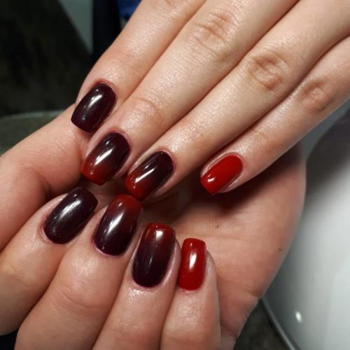 Маникюр красный с черным и белым. Дизайн красно-черных ногтей омбре 2020-2021