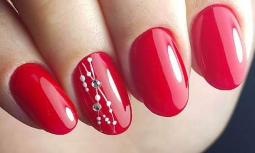 Красно-белый маникюр на короткие ногти. Правила маникюра с красным лаком