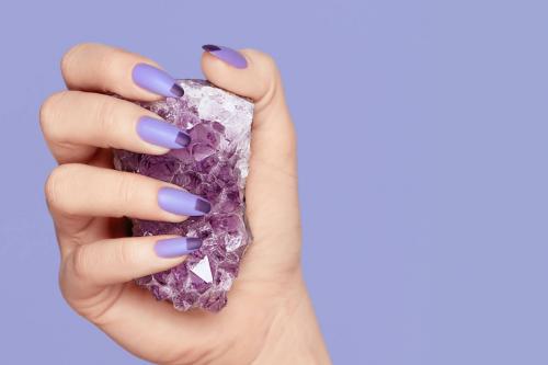 Как долго можно ходить с нарощенными ногтями. Срок носки наращенных ногтей 12