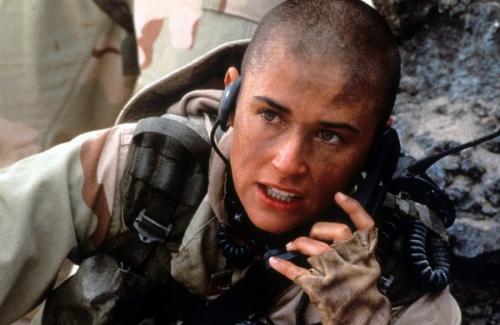 Кто смог остаться без волос ради роли. Потерять волосы добровольно. Звезды, которые стали лысыми ради роли