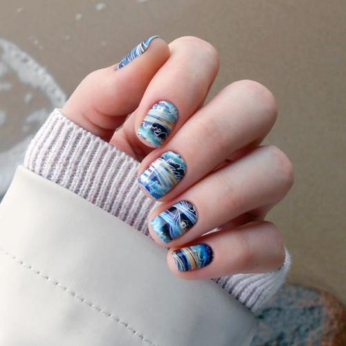 Слайдеры для ногтей. Как клеить слайдеры на ногти: подробная инструкция