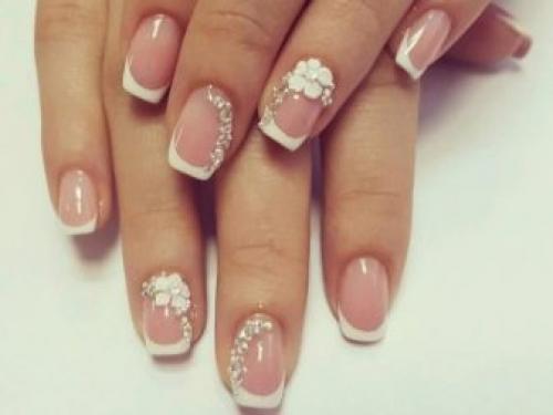 Шеллак дизайн со стразами. Маникюр со стразами 2023 (+280 фото): лучшие дизайны и техники 04