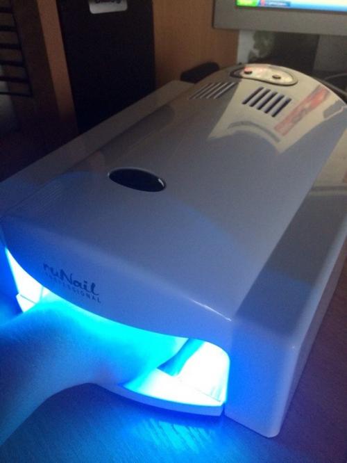 Сколько времени нужно выжидать между слоями гель-лака. Гель-лак. Инструкция по нанесению от новичка :)