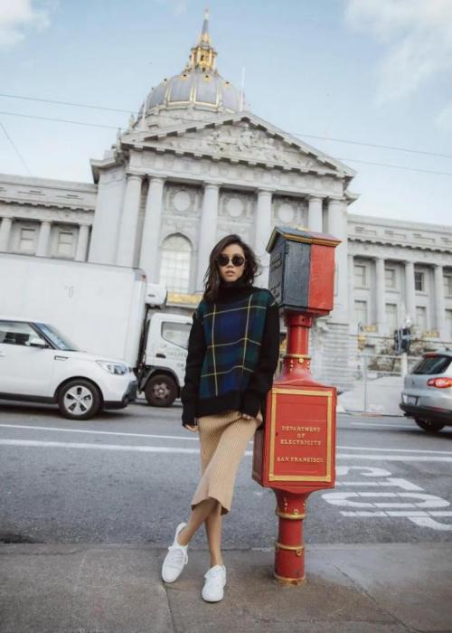 Какую верхнюю одежду носить С юбкой миди зимой. 3 С чем носить юбку миди зимой 27