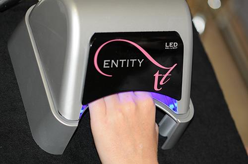 Как наносить гель лак на типсы. Наращивание ногтевой пластины гелем 07