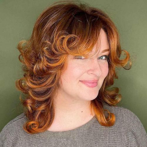 Модные стрижки на средние волнистые волосы с челкой: тренды 2019 года 08 Модные стрижки на средние волнистые волосы с челкой: тренды 2019 года 08