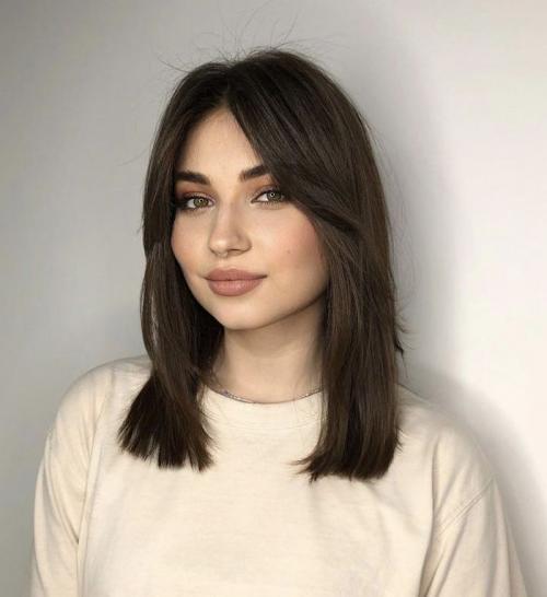 Какие стрижки на средние волосы подойдут для круглого лица. Главные правила, как выбрать стрижку для круглого лица