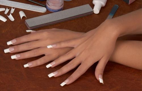 Наращивание ногтей на типсы гелем. Как наращивать ногти на типсы гелем или акрилом: особенности способа 01