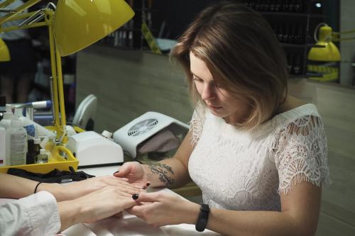 Всем ли подходит покрытие ногтей гель-лаком. Гель-лаки: как лучше снимать? 01