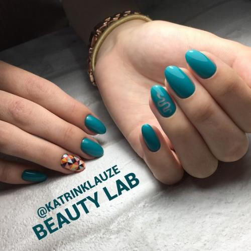 Маникюр с эффектом глубины. Deep design — 100+ идей техники голого маникюра с помощью трафаретов и объемного дизайна