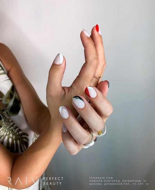 Красный френч маникюр с золотом. Красный френч: фото идеи с дизайном, модные новинки