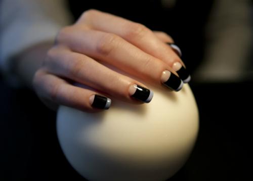 Гель лак и шеллак на ногтях. Что из себя представляет шеллак?