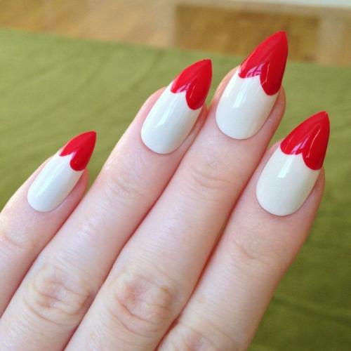 Френч с золотом и серебром. Варианты дизайна красного френча