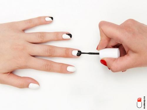 Какие лаки лучше всего использовать для создания полосок. Двухцветный маникюр в полоску: фотоинструкция