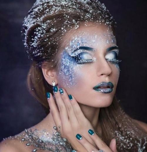 Какой стиль макияжа подойдет к костюмам снежинки и лисички. Плясать выходи: макияж Снегурочки на Новый год