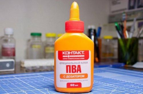 На что приклеить типсы без клея. Лайфхак: чем приклеить накладные ногти если нет клея? 05