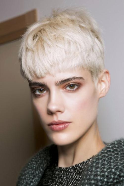 Какие другие оттенки макияжа гармонично дополнят яркое сочетание медных тонов смоки омбре. Всё о макияже смоки айс