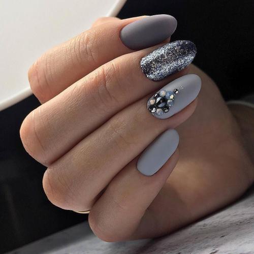 Какие техники нанесения лака помогут достичь идеального сочетания серого и розового цветов. Серый маникюр: сочетание цветов и модные тенденции
