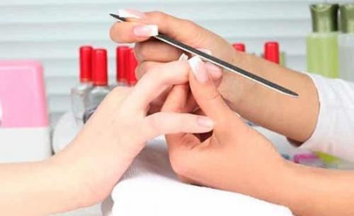 Способы сделать матовые ногти гель-лаком. Использование матового топа