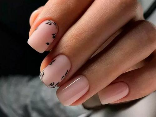 Как выбрать подходящий цвет геля для удлинения ногтей. Цвет лака по форме ногтя: какой выбрать для разной длины ногтей