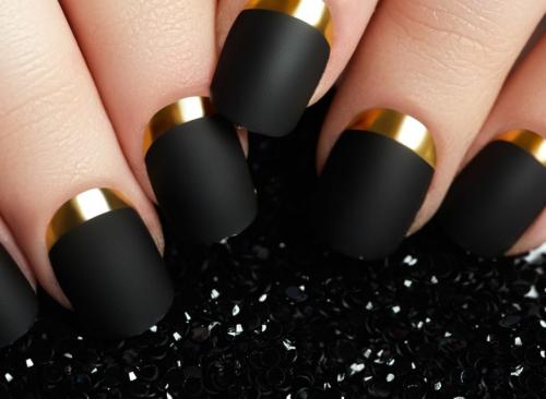 Матовый лак для ногтей черный. Разнообразие черного матового маникюра с фото