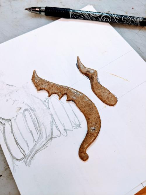 Можно ли окрасить или украсить рога различными элементами. Рога и корона, пост-процесс