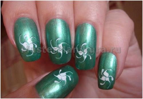 Рисунки иголкой на ногтях в домашних условиях. Модные рисунки на ногтях при помощи иголки – дизайн своими руками