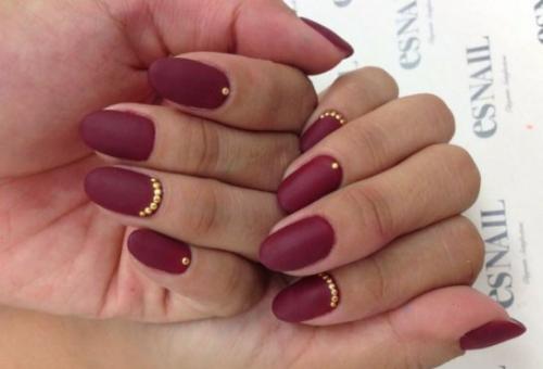 Какой формы ногтей лучше всего подойдет к подобному образу. Какие есть разновидности оформления ногтей?