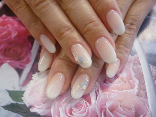 Идеальный маникюр к красному платью: тренды и советы 04