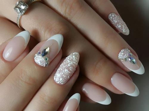 Идеальный маникюр для красного платья на свадьбе: советы от профессионалов 30 Идеальный маникюр для красного платья на свадьбе: советы от профессионалов 30