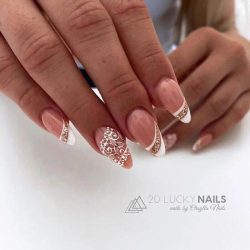 Идеальный маникюр для красного платья на свадьбе: советы от профессионалов 05 Идеальный маникюр для красного платья на свадьбе: советы от профессионалов 05