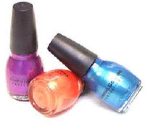 Стоит ли выбирать цвет лака, ориентируясь на погодные условия на мероприятии. Как подобрать цвет лака для любого случая